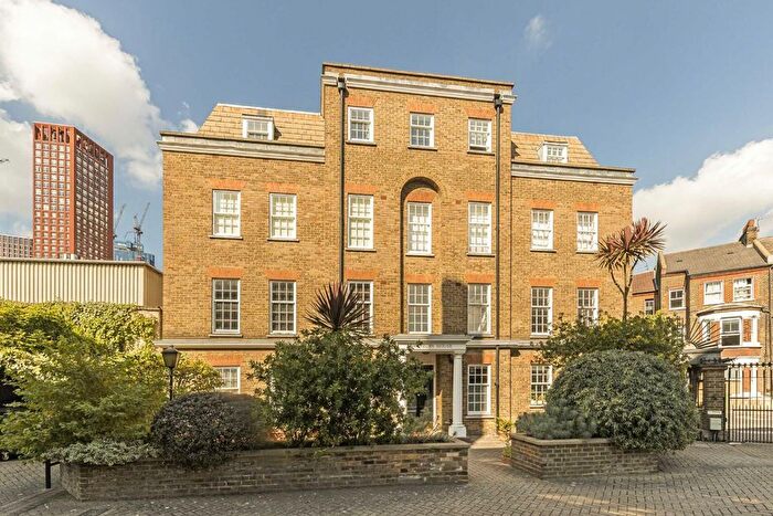 1 Bedroom Flat To Rent In Regents Bridge Gardens, London, SW8