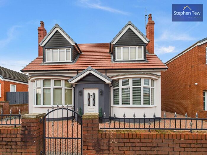 4 Bedroom Detached House For Sale In James Avenue, Blackpool, FY4