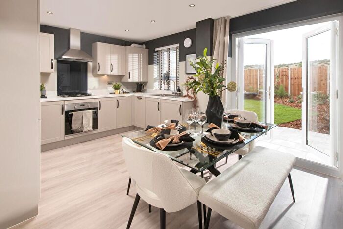 3 Bedroom Semi-Detached House For Sale In Sinah Lane, Hayling Island, PO11
