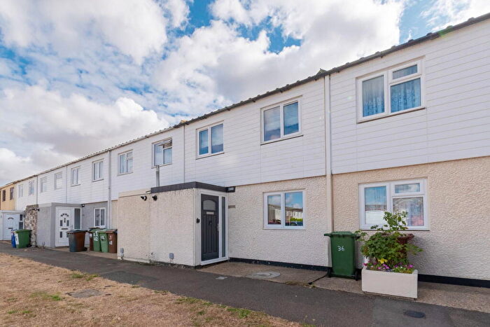 3 Bedroom Terraced House For Sale In Lime Close, South Ockendon, RM15