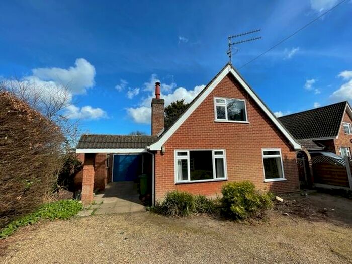 3 Bedroom Detached House To Rent In High Street, Mundesley, Norwich, NR11