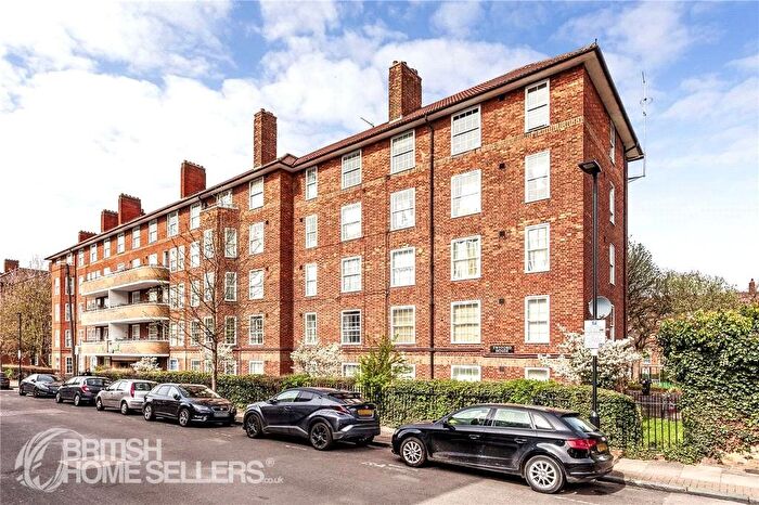 Studio For Sale In Elwood Street, London, N5