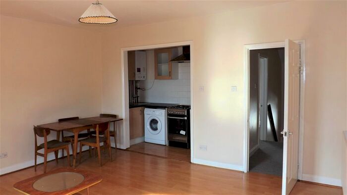 2 Bedroom Flat To Rent In London Road, Croydon, CR0
