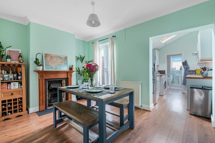 2 Bedroom Cottage To Rent In Colomb Street, London, SE10