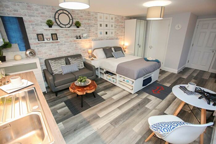 Studio To Rent In Victoria St, Dunstable, LU6