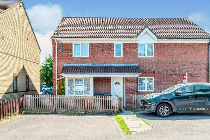 2 Bedroom Terraced House To Rent In The Paddocks, Flitwick, Bedford, MK45