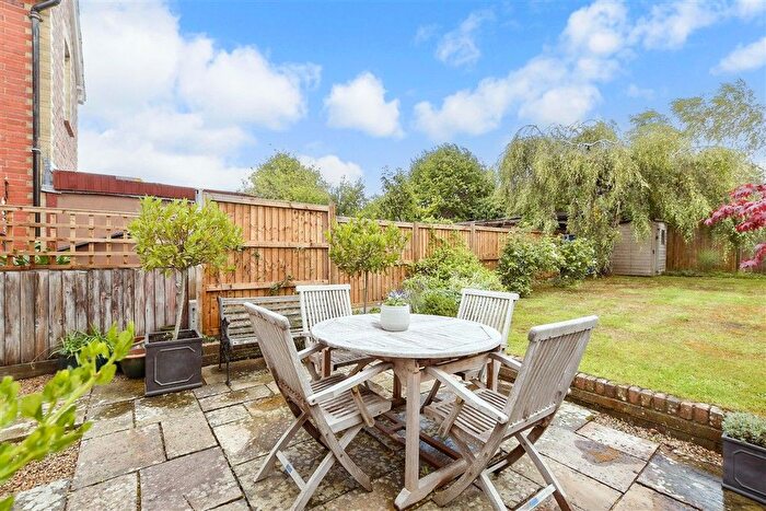 3 Bedroom Semi-Detached House For Sale In Buckingham Road, Holmwood, Dorking, Surrey, RH5