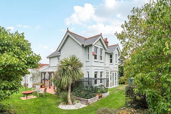 4 Bedroom Detached House For Sale In Chapel Lane, Bransgore, Christchurch, BH23