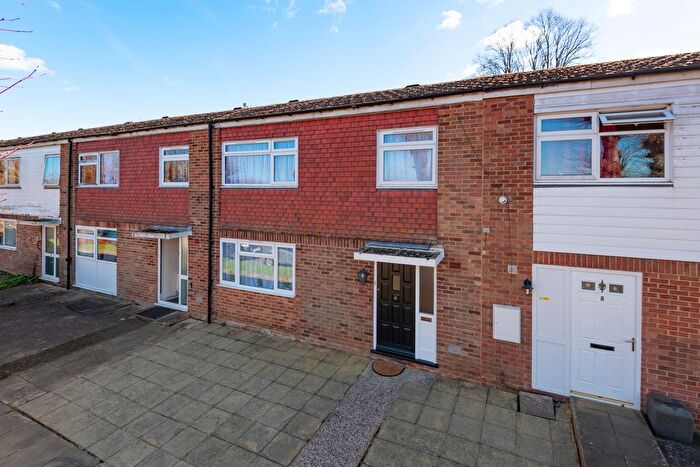 3 Bedroom Terraced House For Sale In Teddington Close, Canterbury, CT1