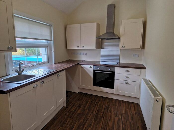 1 Bedroom Flat To Rent In Lavender Crescent, St.Albans, AL3