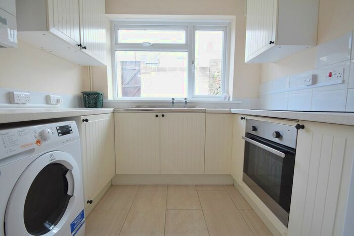 4 Bedroom Terraced House To Rent In Tewkesbury Street, Cathays CF24