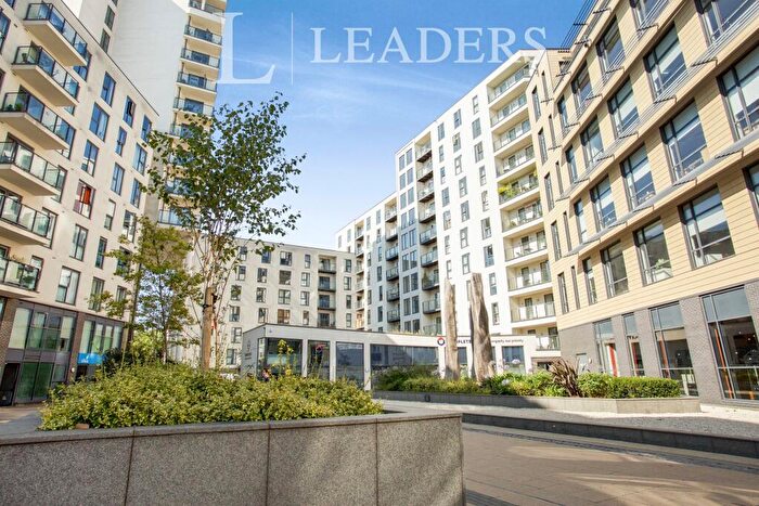 Flat To Rent In Nankeville Court, Guildford Road, Woking, GU22