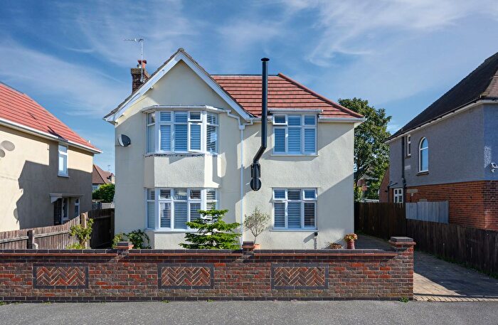 3 Bedroom Detached House For Sale In St. Edmunds Road, Felixstowe, IP11