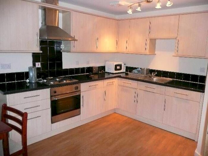 1 Bedroom Flat To Rent In Landmark House, City Centre, Bradford, BD1