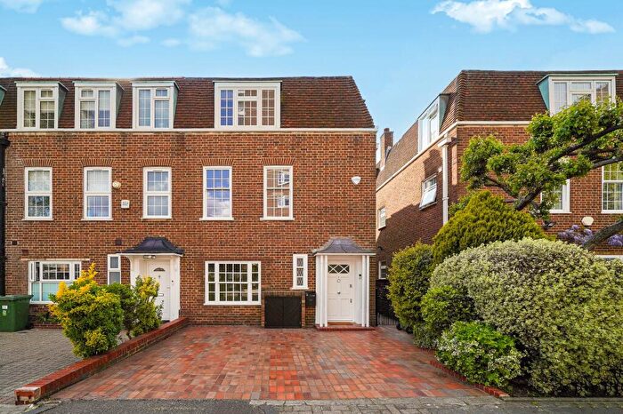 4 Bedroom End Of Terrace House To Rent In The Marlowes, St John's Wood, NW8