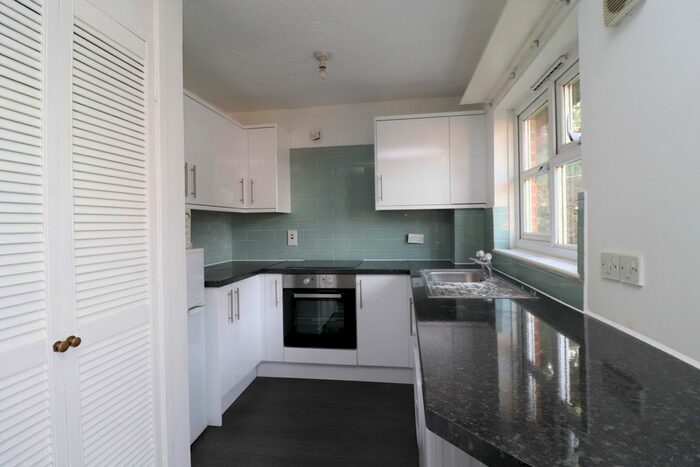 Studio To Rent In Nutfield Court, Southampton, SO16