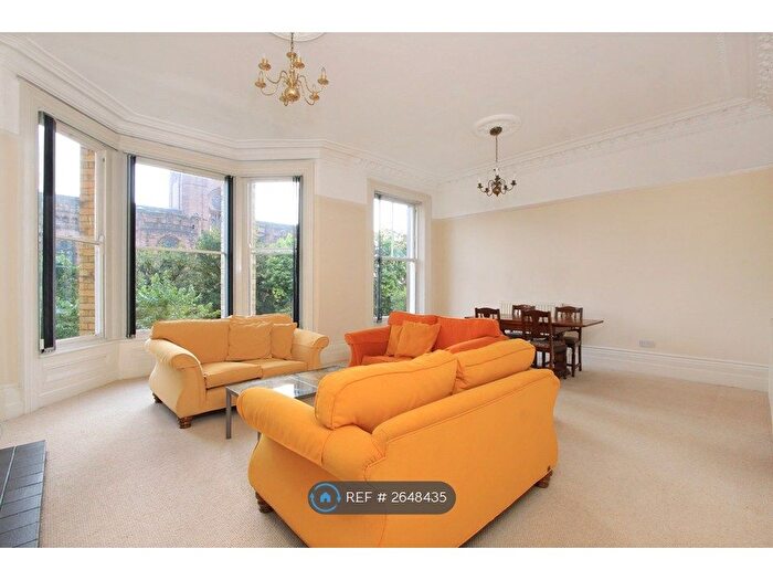 3 Bedroom Flat To Rent In Gambier Terrace, Liverpool, L1