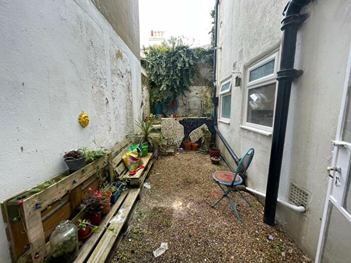1 Bedroom Apartment To Rent In Montpelier Street, Brighton, BN1