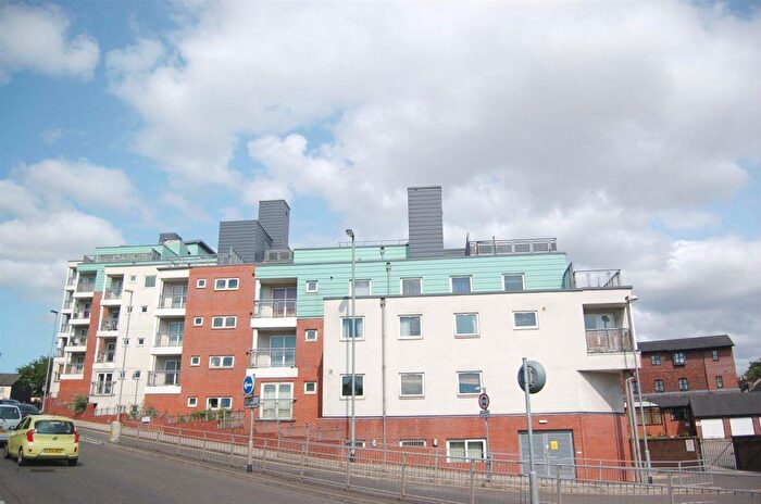 2 Bedroom Apartment For Sale In Flat, Windsor Court, London Road, Newcastle, Staffordshire, ST5
