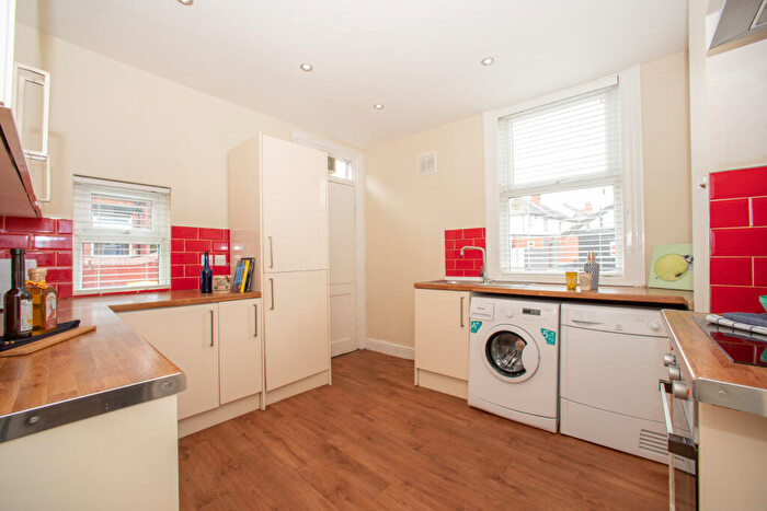 4 Bedroom Terraced House To Rent In Canterbury Drive, Headingley, Leeds, LS6