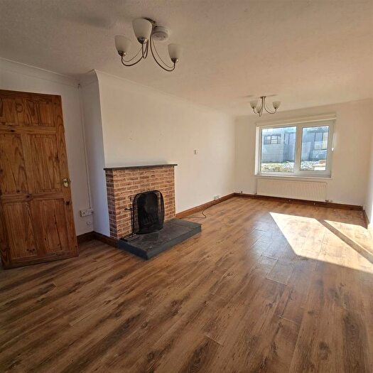 3 Bedroom Property To Rent In Maesgrug, Stop And Call, Goodwick, SA64