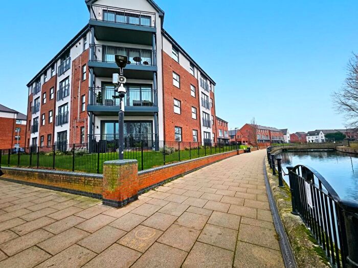 2 Bedroom Apartment To Rent In Tawny House, Lakeside, DN4