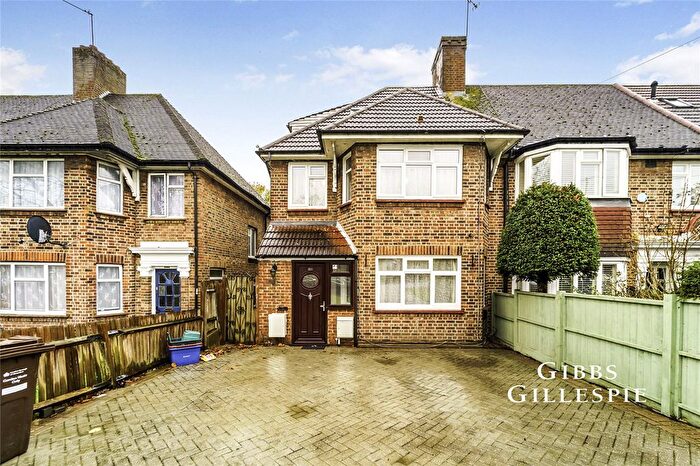 4 Bedroom End Terrace House To Rent In Syon Lane, Isleworth, TW7