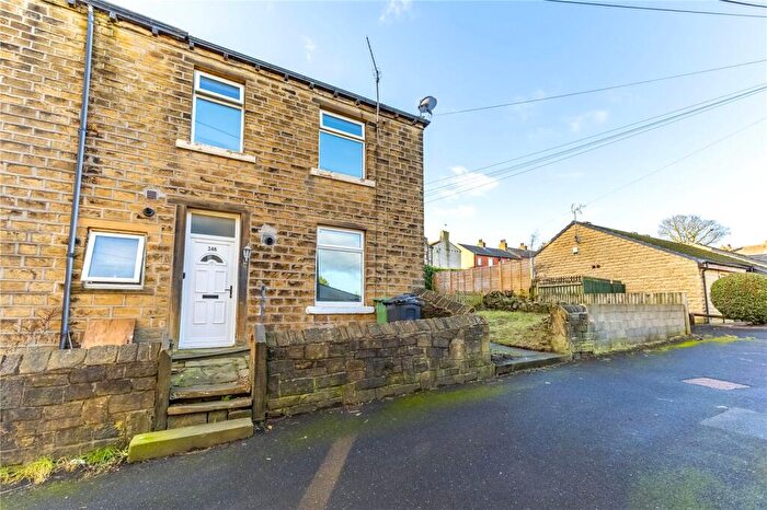 2 Bedroom End Of Terrace House For Sale In Blackmoorfoot Road, Crosland Moor, Huddersfield, HD4
