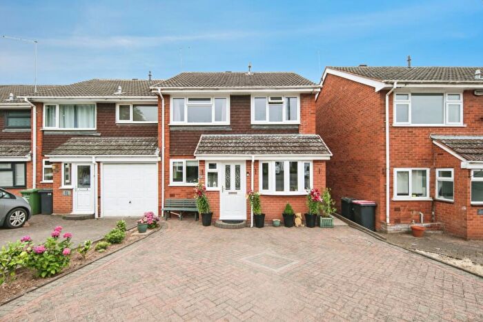 4 Bedroom End Of Terrace House For Sale In Breeden Drive, Curdworth, Sutton Coldfield, Warwickshire, B76