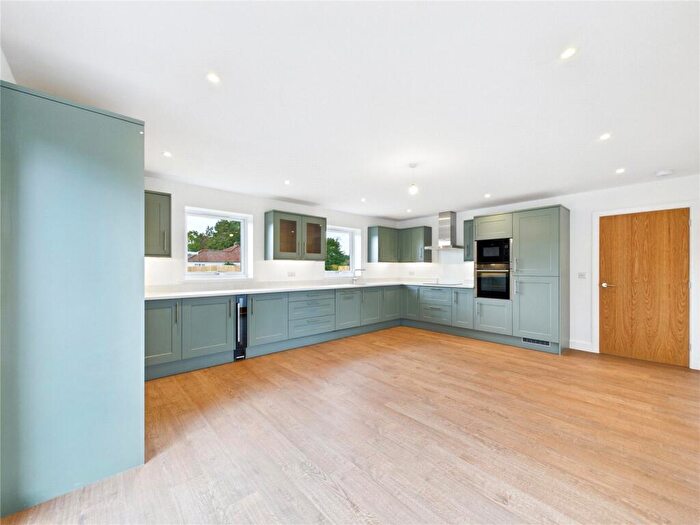 4 Bedroom Bungalow For Sale In The Drey, Hazel Grove, Woodview Grove, Bentley, Ipswich, IP9