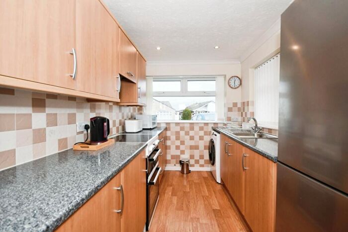 2 Bedroom Bungalow For Sale In Green Close, Inkersall, Chesterfield, Derbyshire, S43