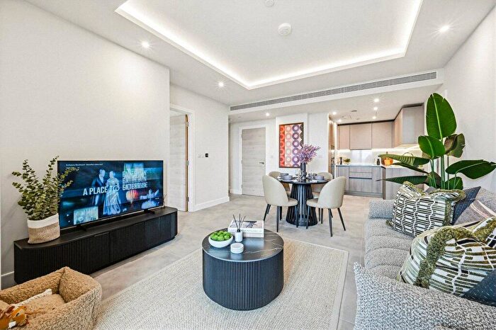 2 Bedroom Apartment To Rent In Embassy Boulevard, Linear Place, SW11