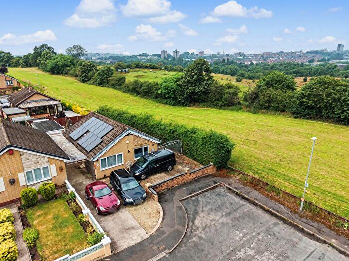 2 Bedroom Detached Bungalow For Sale In Conford Close, Stoke-On-Trent, ST2