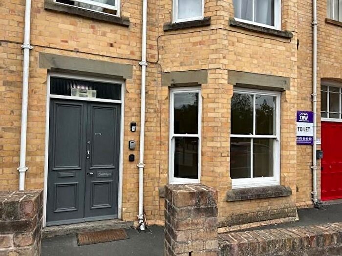 1 Bedroom Flat To Rent In Cemlyn House, Llandrindod Wells, LD1