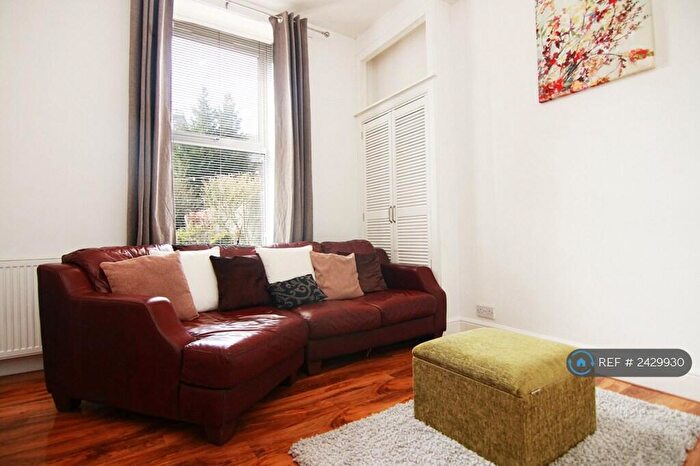 1 Bedroom Terraced House To Rent In Willowbank Road, Aberdeen, AB11