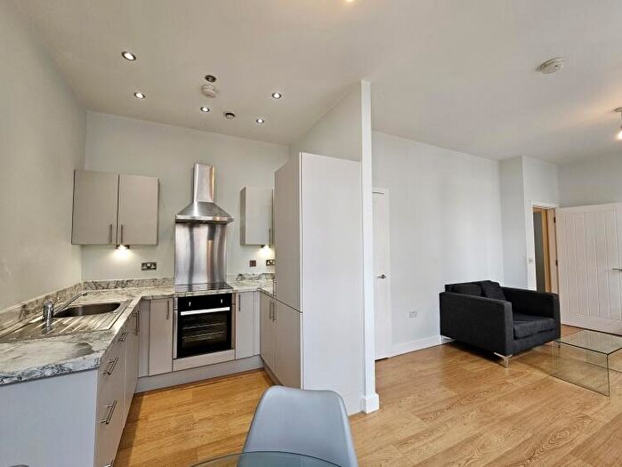 1 Bedroom Apartment For Sale In Victoria Riverside Goodman Street Leeds, LS10