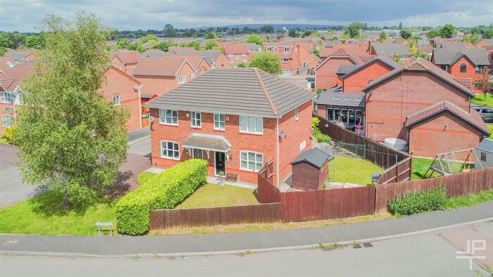 3 Bedroom Semi-Detached House To Rent In Winsmoor Drive, Hindley, Wigan, WN2