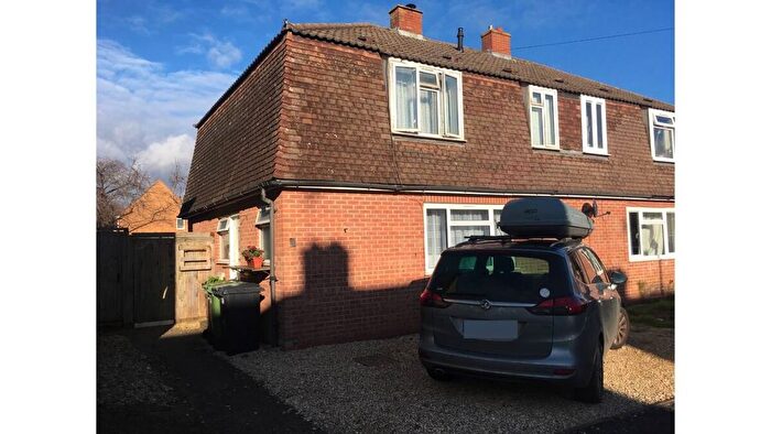 4 Bedroom Property To Rent In Buscot Drive, Abingdon, OX14