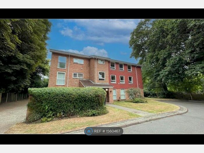 2 Bedroom Flat To Rent In Bloxworth Close, Wallington, SM6