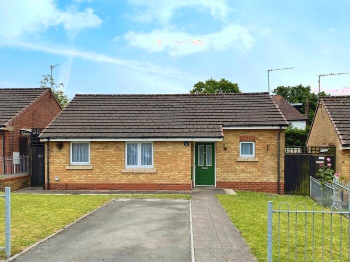 2 Bedroom Detached Bungalow To Rent In Ridgeway Walk, Newport, NP20