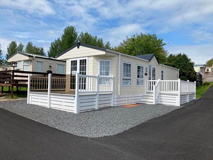 2 Bedroom Mobile/park Home For Sale In Tarbolton, Catrine, KA5