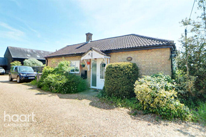 2 Bedroom Bungalow To Rent In High Street, Bedford, MK44