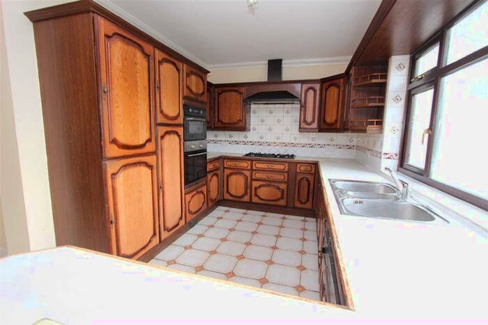 4 Bedroom Property To Rent In Tresco Gardens, Ilford, Essex IG3