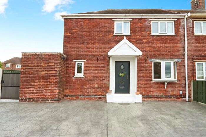 2 Bedroom Semi-Detached House For Sale In Basegreen Road, Sheffield, S12