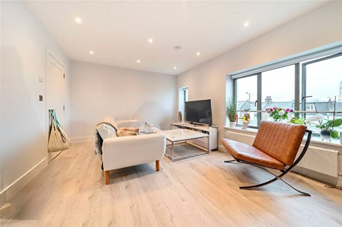 1 Bedroom Flat For Sale In Cowdrey Road, London, SW19