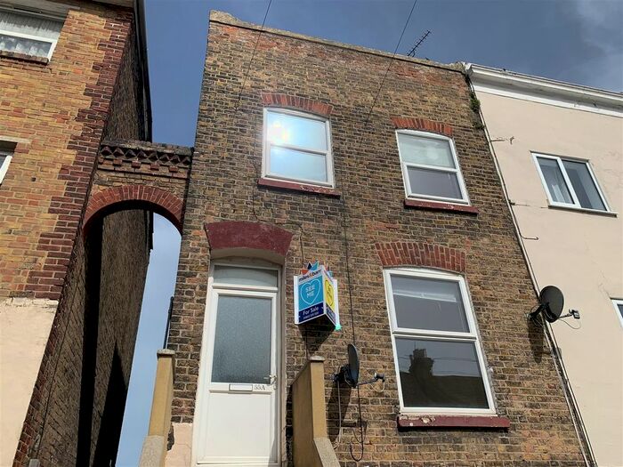 2 Bedroom Maisonette To Rent In Central Road, Ramsgate, CT11