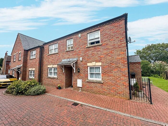 2 Bedroom Maisonette To Rent In Tanners Court, Station Road, Toddington, Dunstable, Bedfordshire, LU5