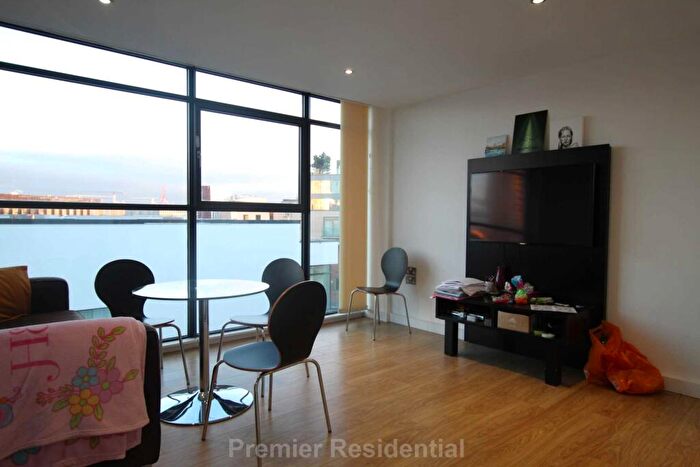 2 Bedroom Apartment To Rent In Hill Quays, Commercial Street, Manchester, M15