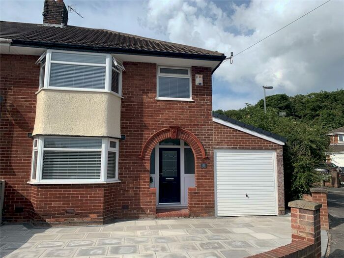 3 Bedroom Semi-Detached House To Rent In Fairway, Huyton, Liverpool, Merseyside, L36