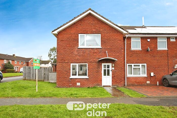 2 Bedroom End Terrace House For Sale In Court Farm Road, Llantarnam, Cwmbran, NP44